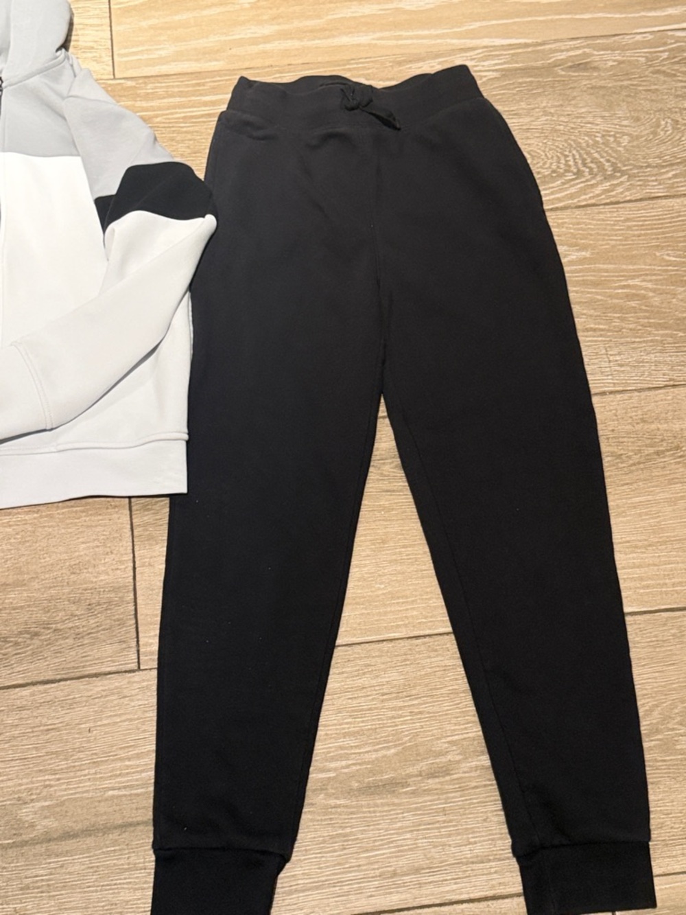The Children's Place White and Black Hoodie & Jogger Set (LR) - Picture 3 of 6